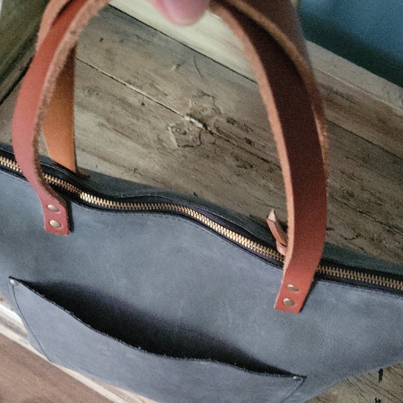 Portland Leather Goods Large Zipper Tote Storm/Tan - Picture 7 of 13